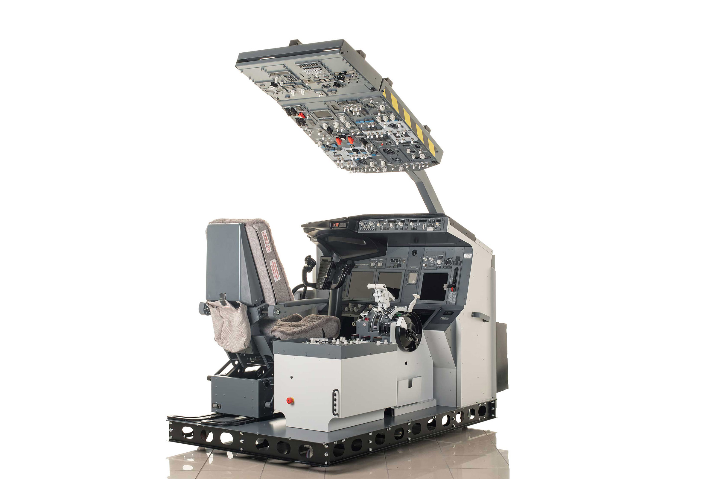 FSC news B737NG single seat trainier main
